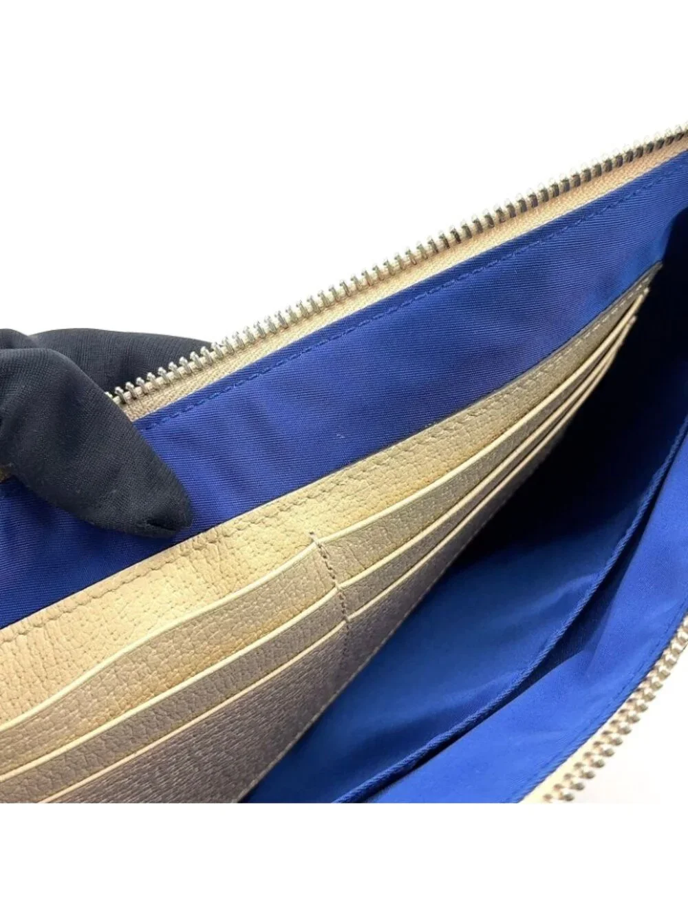 Gucci Off the Grid GG Pattern Leather Nylon Ivory Blue Clutch Silver